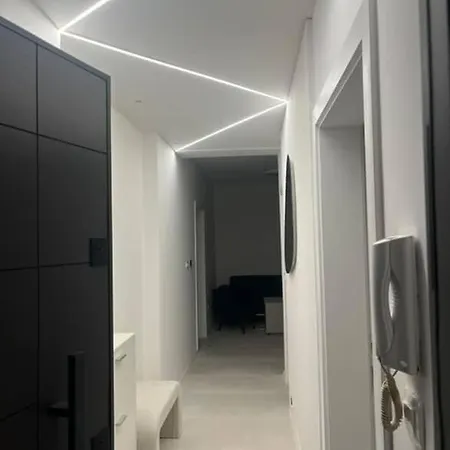 Metronom Elegance Centre *