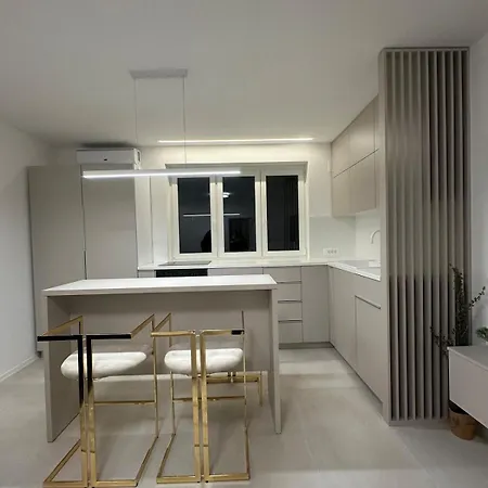 Metronom Elegance Centre *